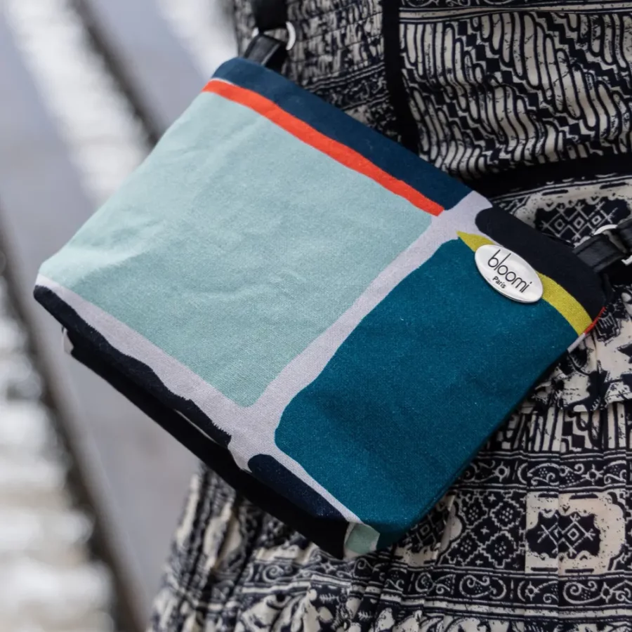 petit-sac-bandouliere-vegan-multicolore-bleu-vert-blanc